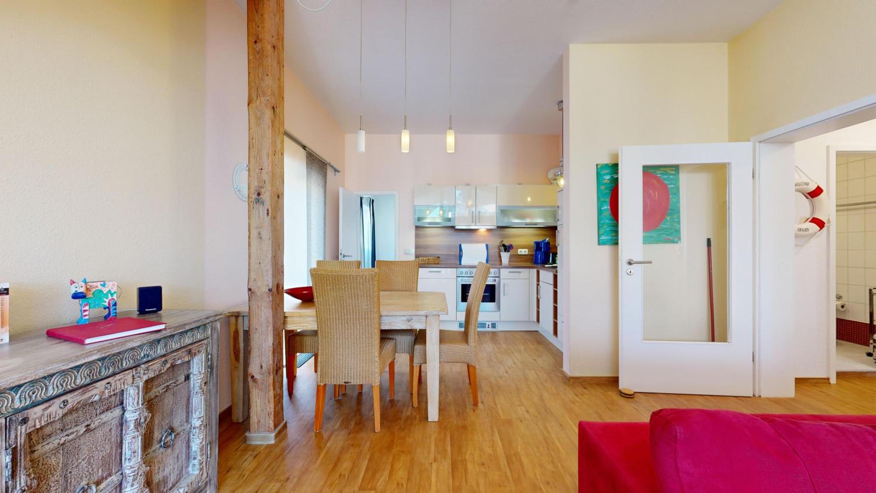 strandnahe FeWo mit 2 Schlafzimmern und Balkon, Villa Strandidyll, Binz