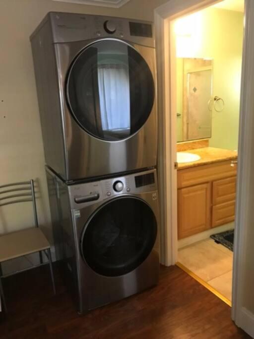 San Jose Vacations - Adorable Fremont Cottage - Property Image 4