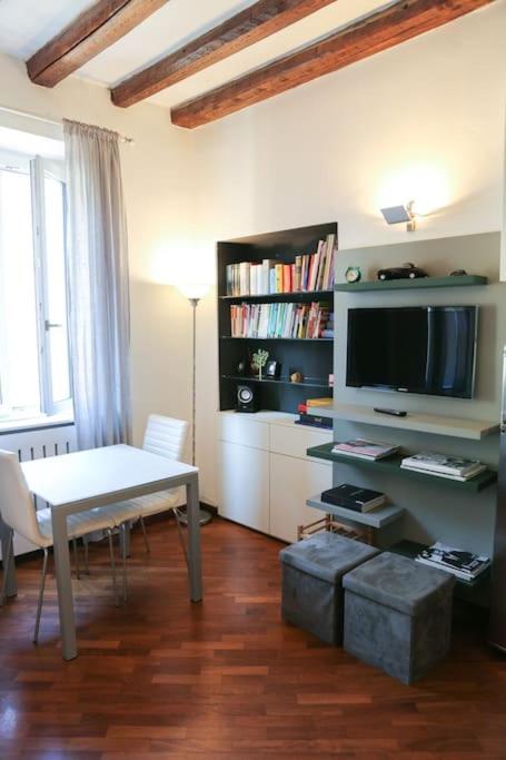 Cosy and Bright Flat in the heart of Porta Venezia