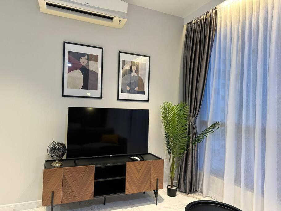 Designer Studio Sky 88 JB Town Disney Hotstar