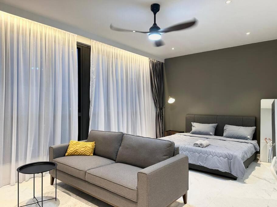 Designer Studio Sky 88 JB Town Disney Hotstar