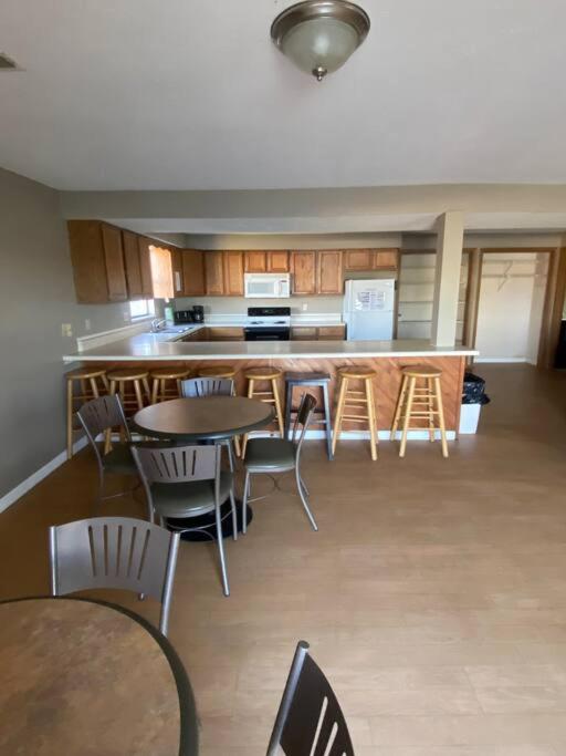 Lakeshore-Bachelor/Bachelorette Parties welcomed!
