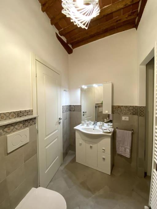 Casa Loretta - bright and spacious in Vicopisano