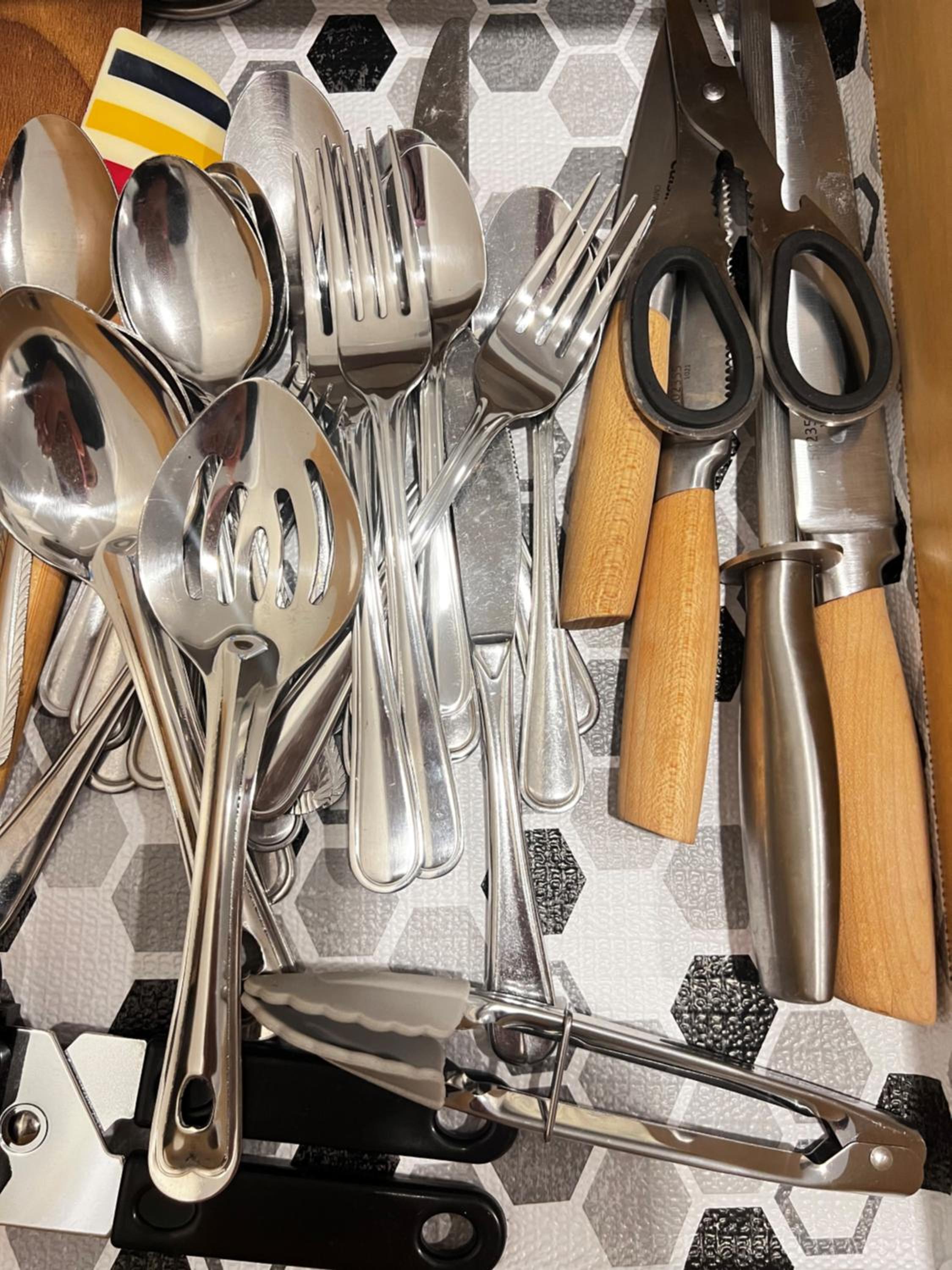 Private basement bedrooms in Oakville - Property Image 22