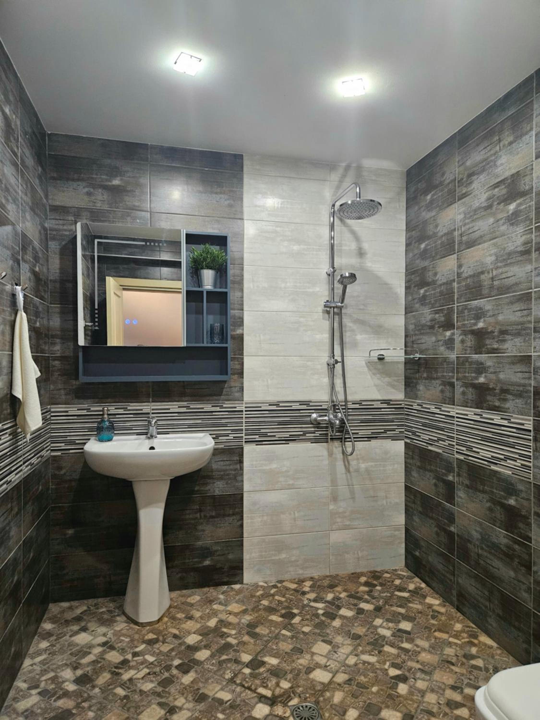 Apartment 22