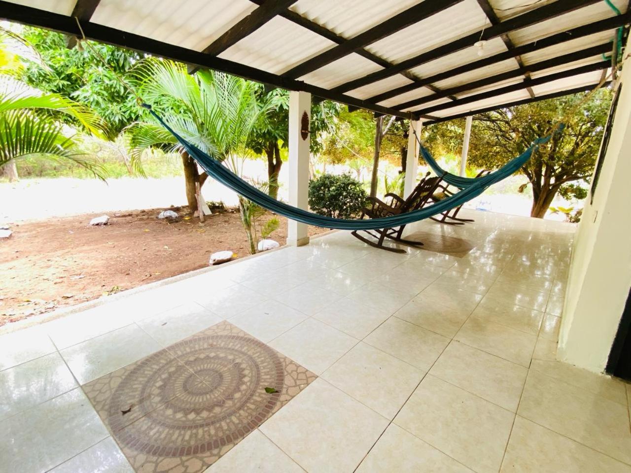 HOSTAL OLAS CLUB DE NEGUANJE -TAYRONA