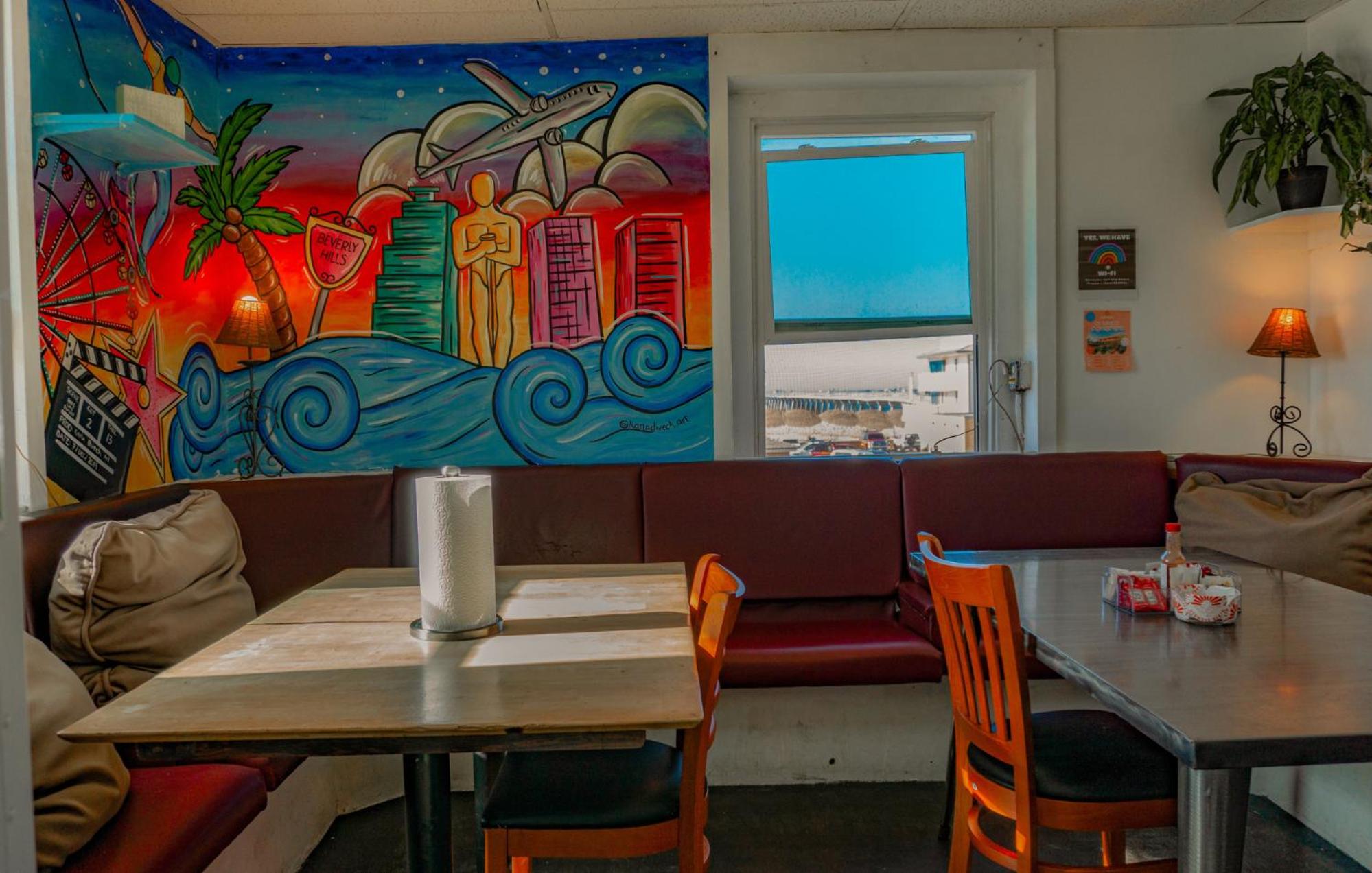 ITH Hermosa Beach Surf Hostel LAX view 2