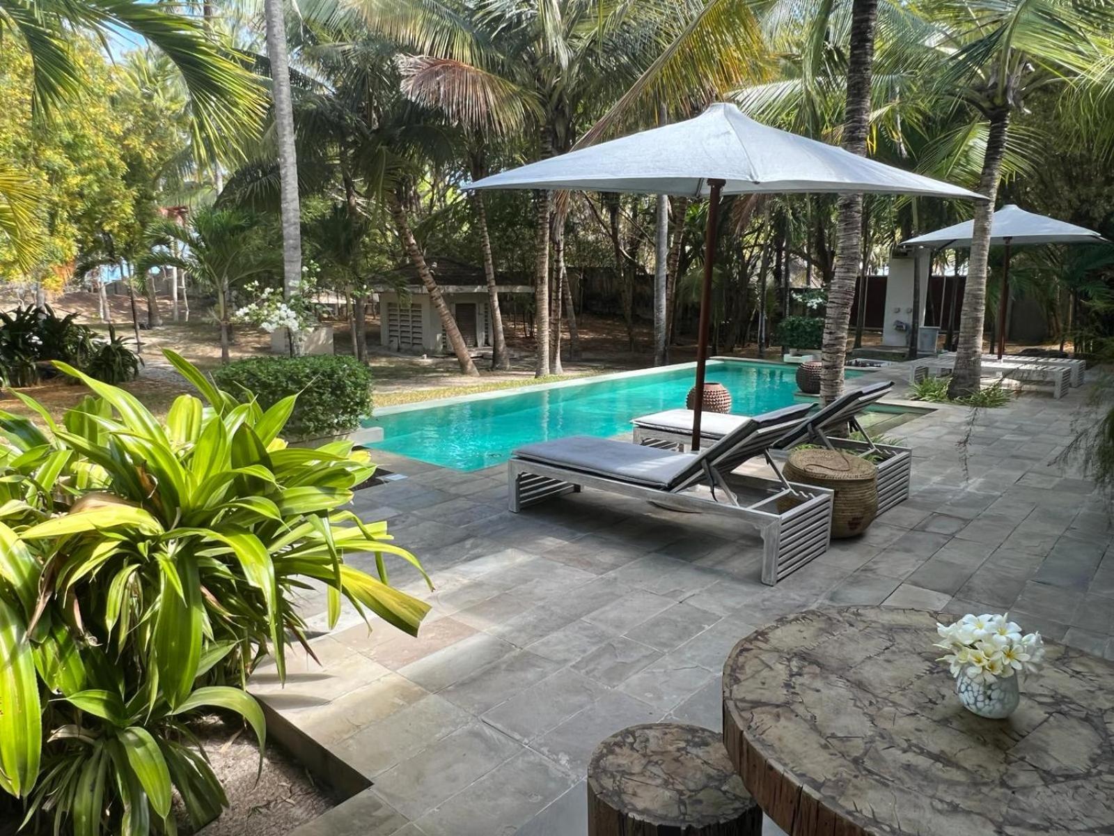 Maya Kobe Cottage view 4