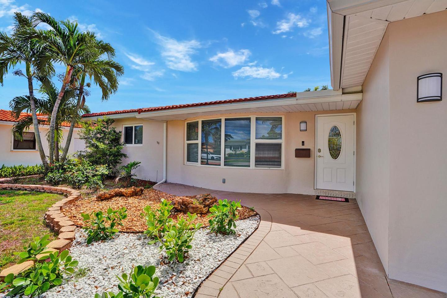 Sensational 5BR Villa Heated Pool near Hard Rock view 5