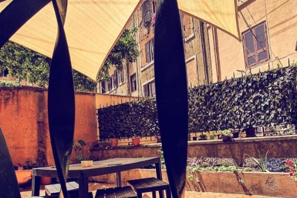 CozyStudio&Garden Piramide