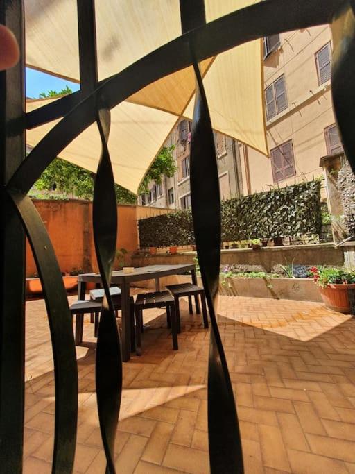 CozyStudio&Garden Piramide