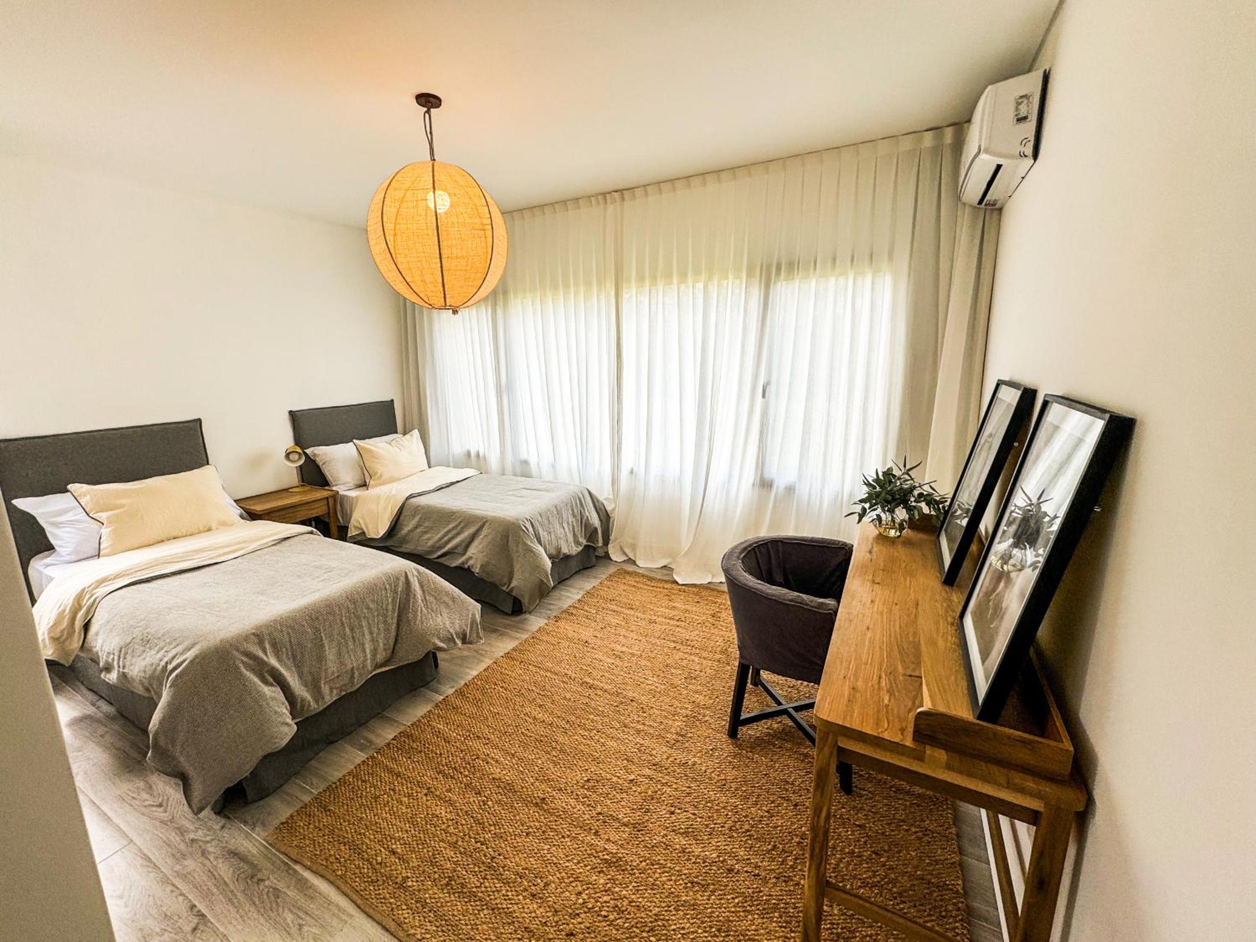 RentUp - Retiro de lujo Casa moderna con jardin y piscina en Pilar
