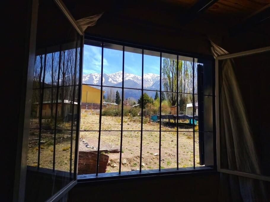 Casa en el corazón de la montaña, amplia vista.
