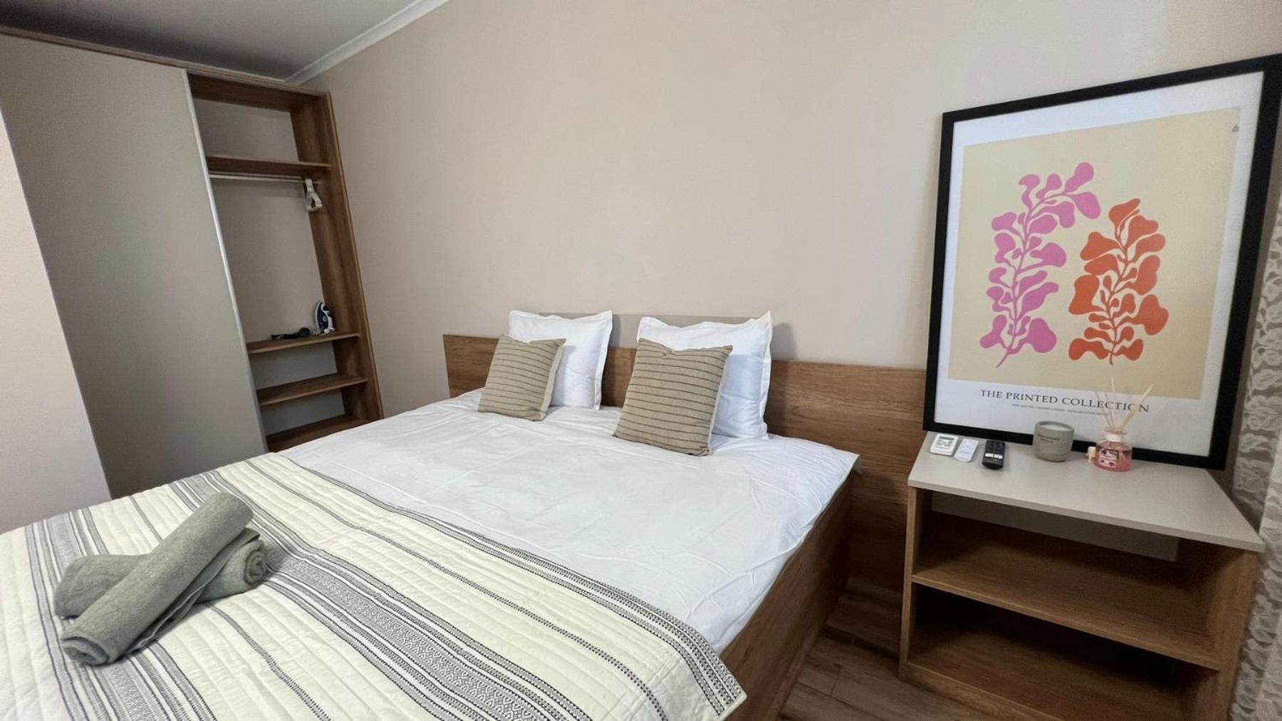 Modern & Elegant City Center Apartments