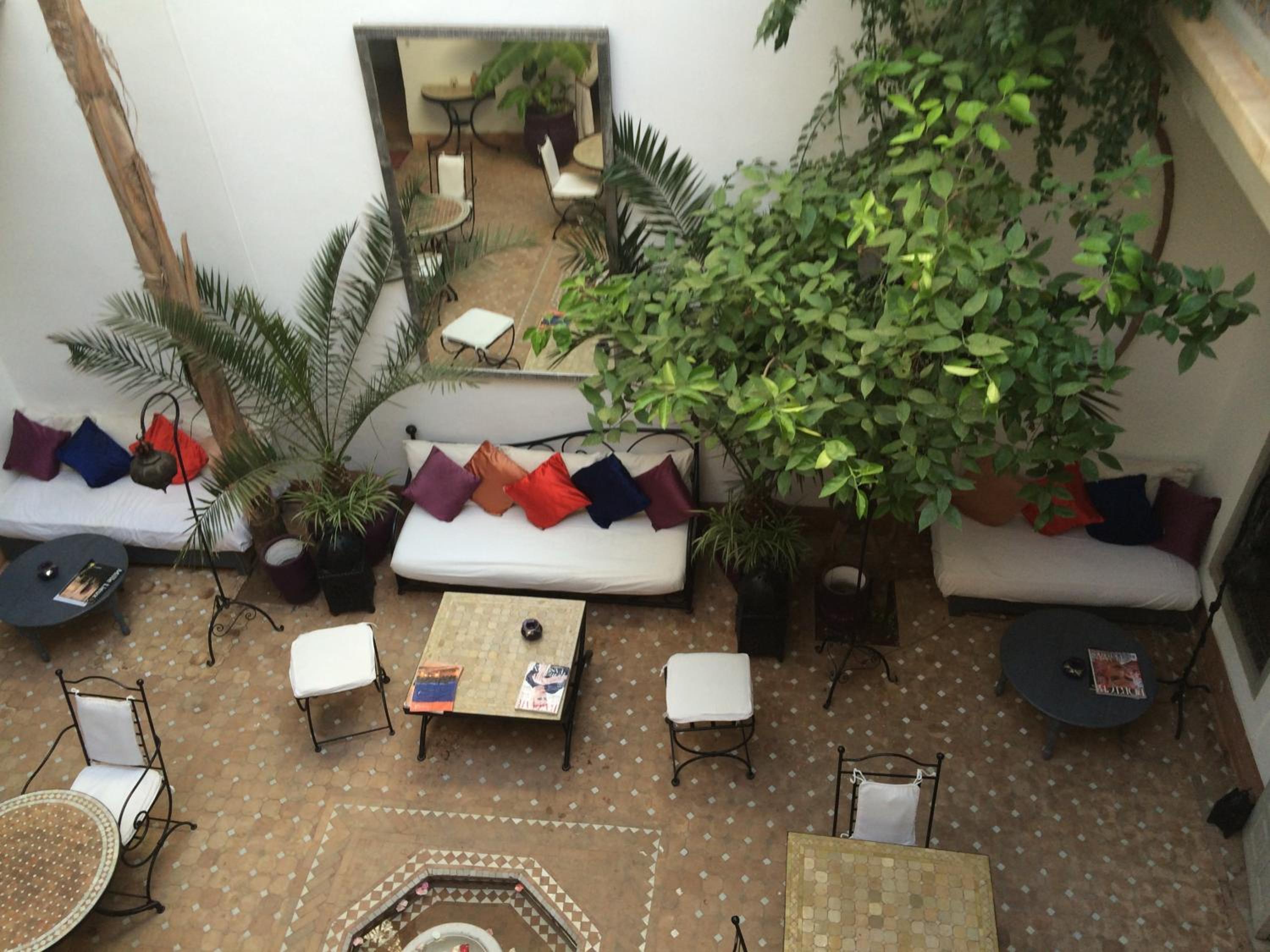 lounge
