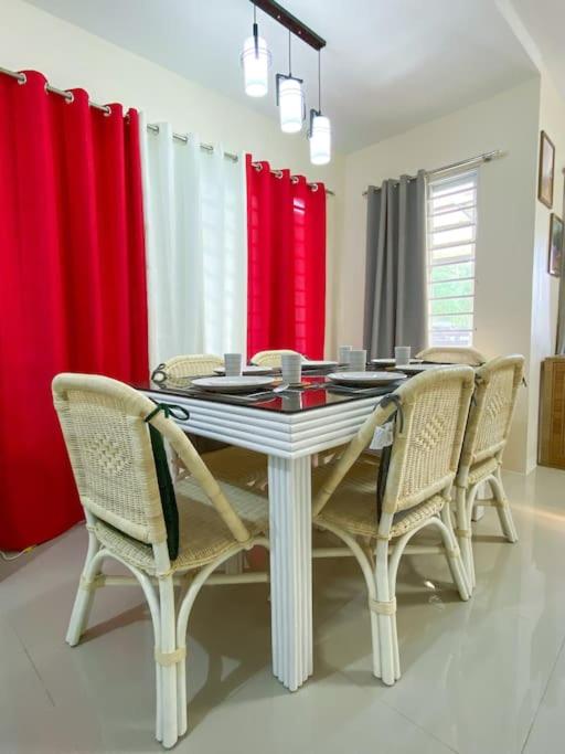 Hoshi's Cozy House Angeles City, Philippines