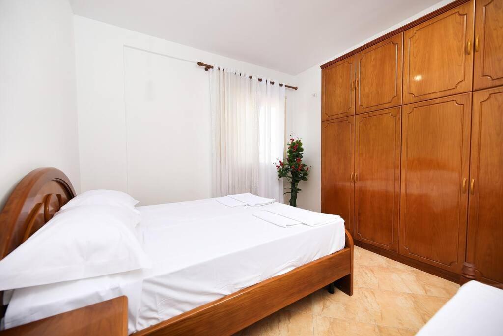 The Barend Apartment