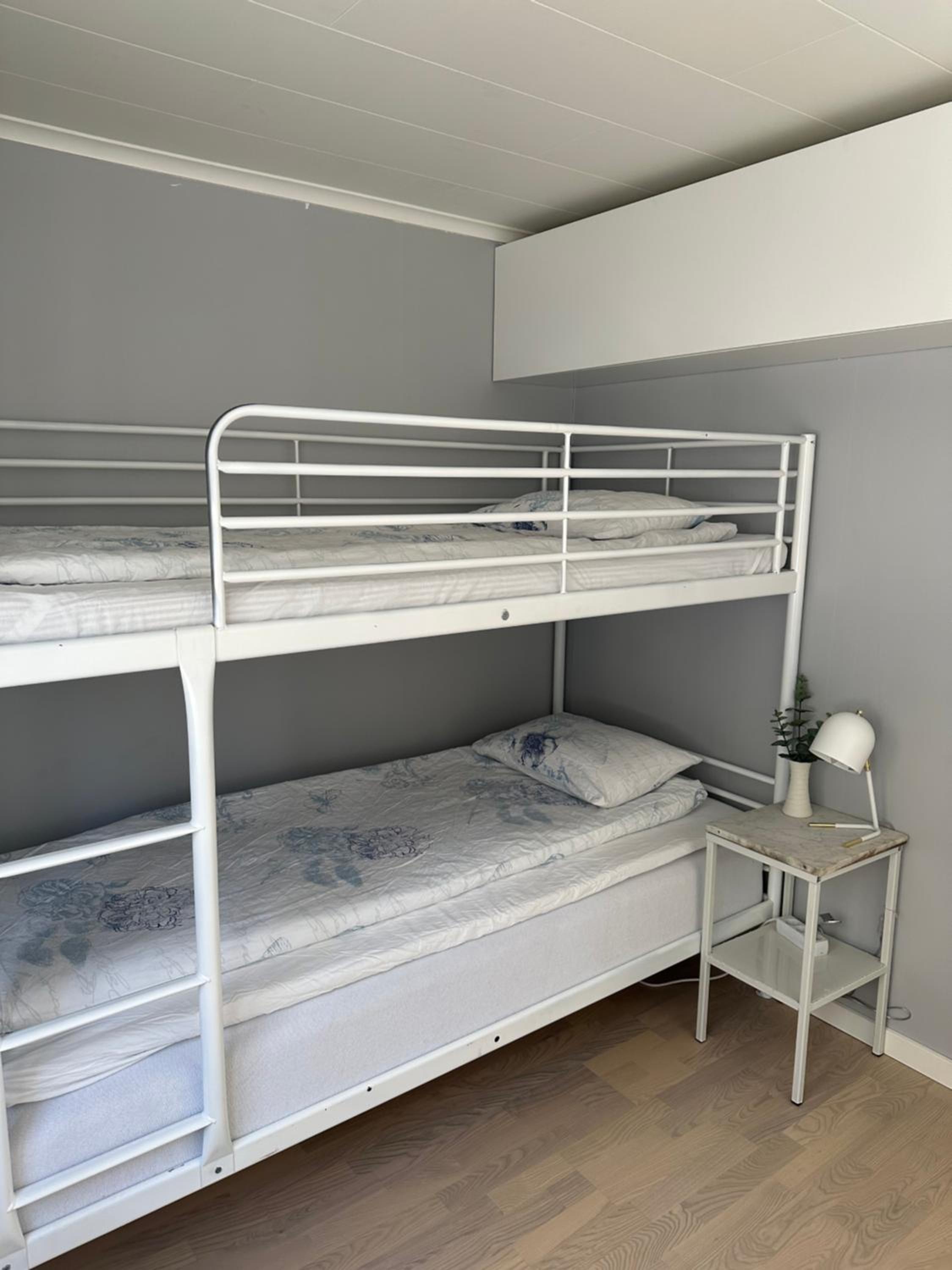 Stuga med havsutsikt