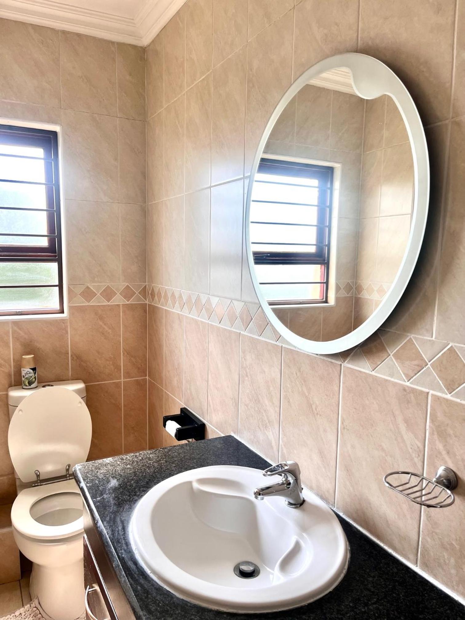 3 Bedroom in Secure Estate Loadshedding free view 2