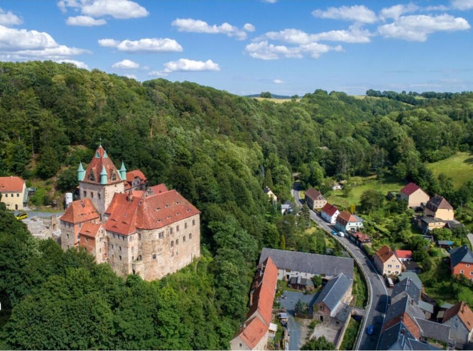 Ferienwohnung nahe Schloss Kuckuckstein,Infrarotsauna, Hunde
