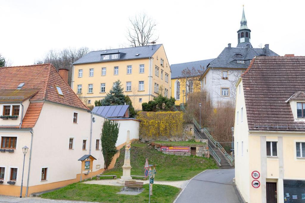 Ferienwohnung nahe Schloss Kuckuckstein,Infrarotsauna, Hunde