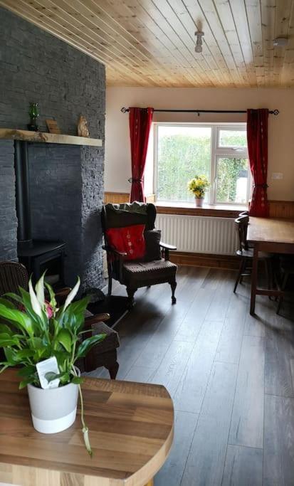 Woodmount Cottage