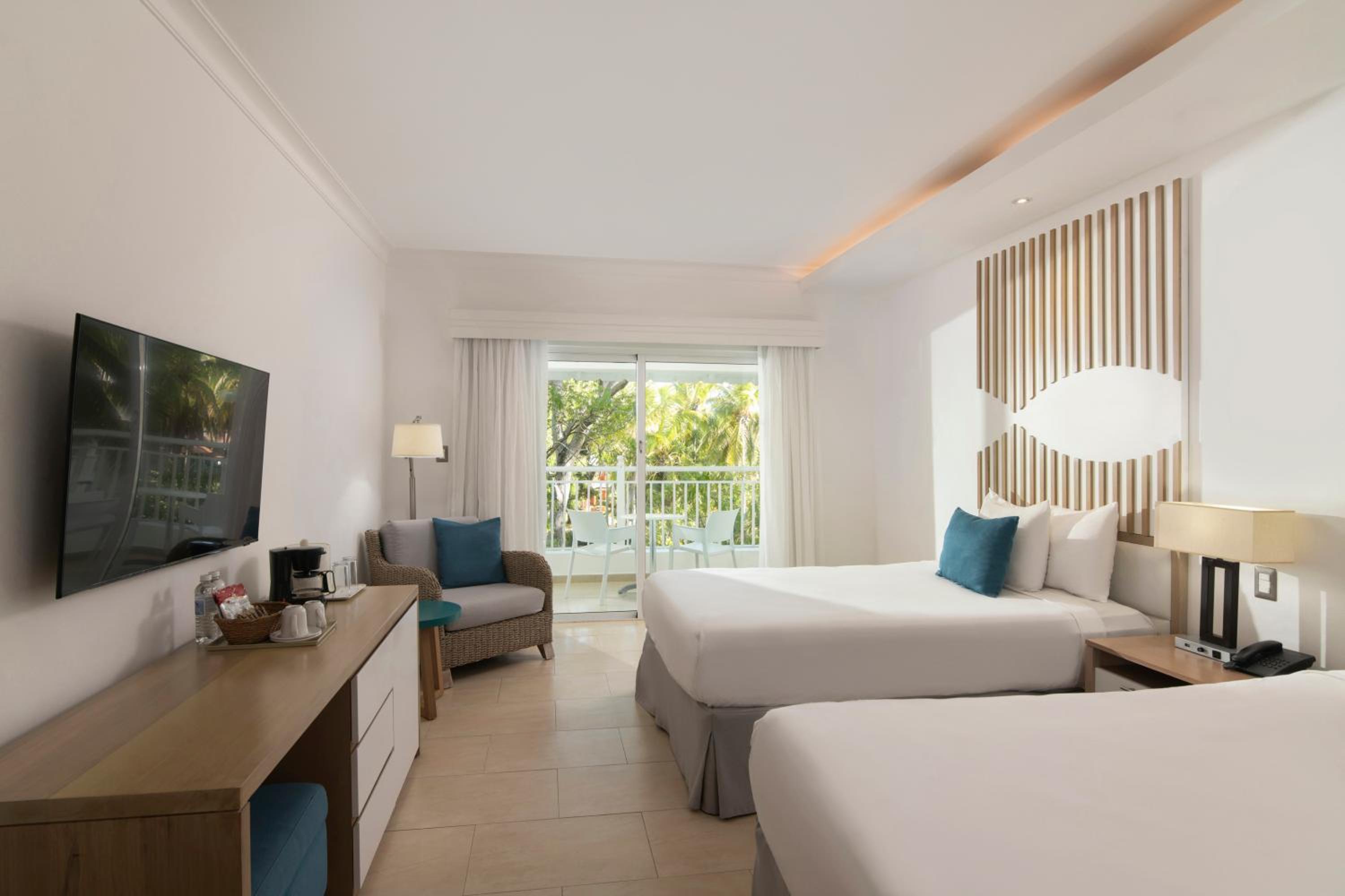 Wyndham Alltra Samana All Inclusive Resort