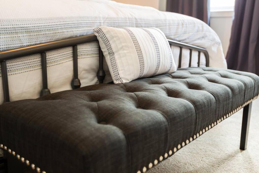 Modern Home - King Bed - Garage - Long Stays