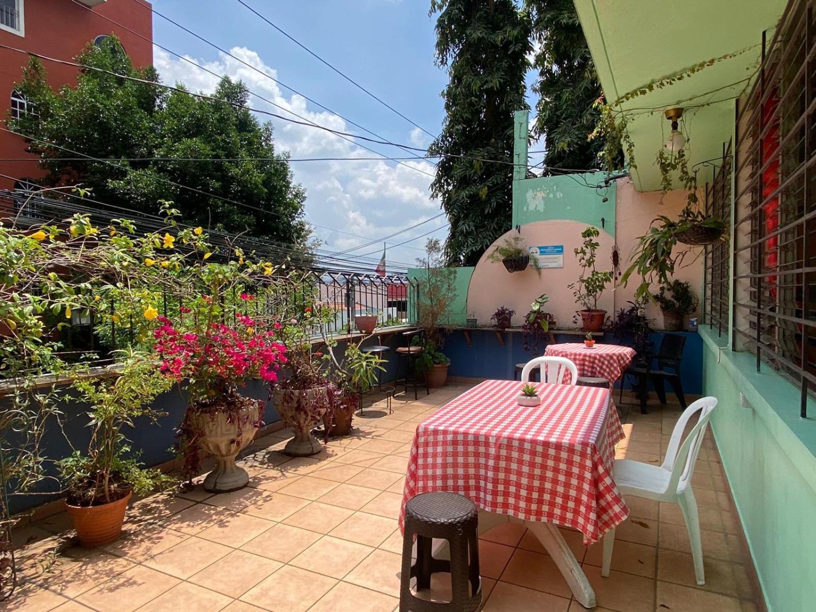 Hostal Cumbres de El Salvador view 2