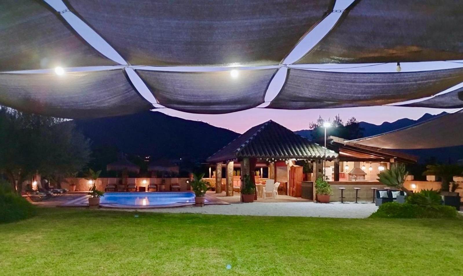 Relajante y encantadora villa Entrearroyo photo 4