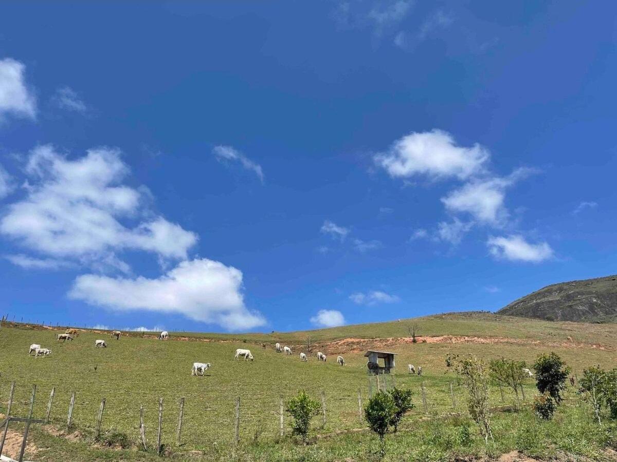 Sítio incrível com piscina e lago
