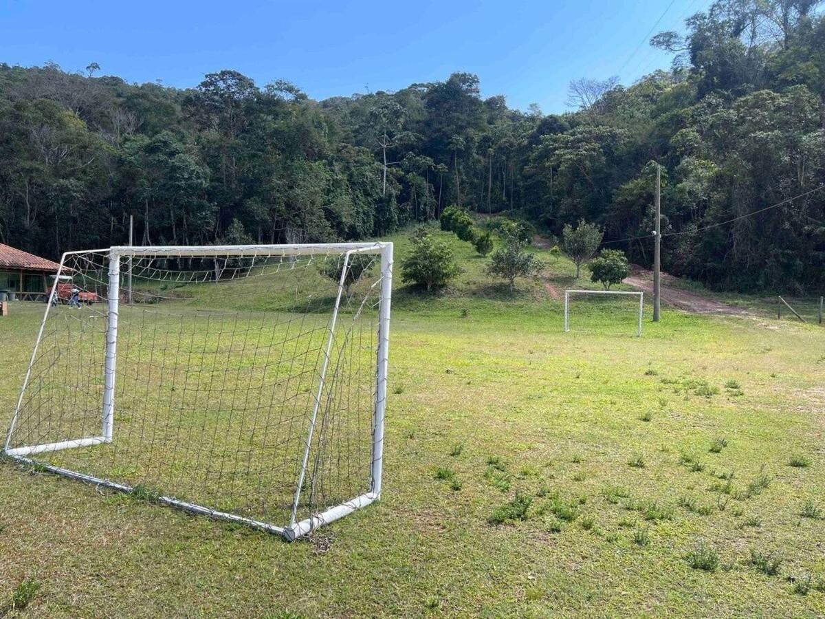 Sítio incrível com piscina e lago
