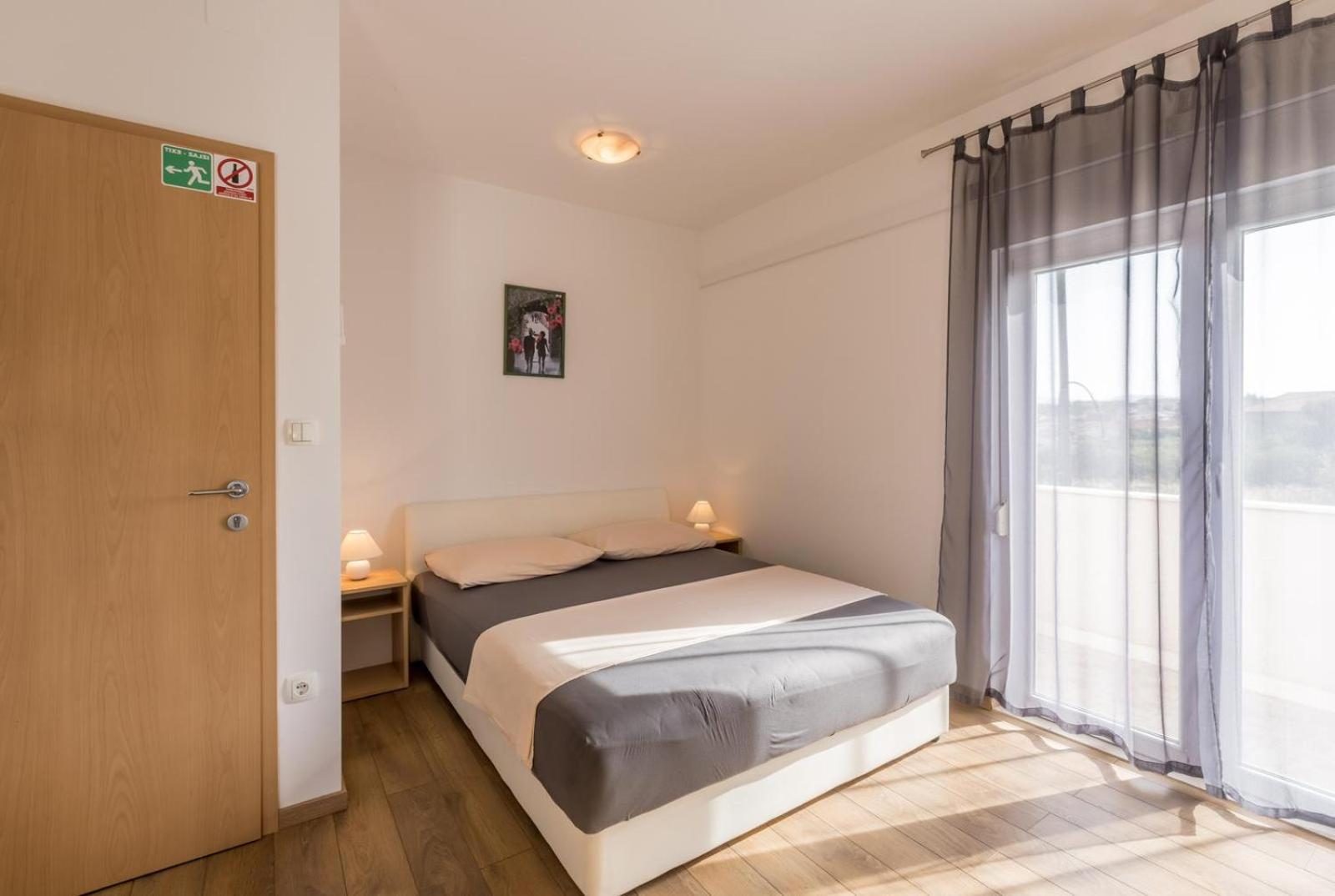 Apartments Ivo
