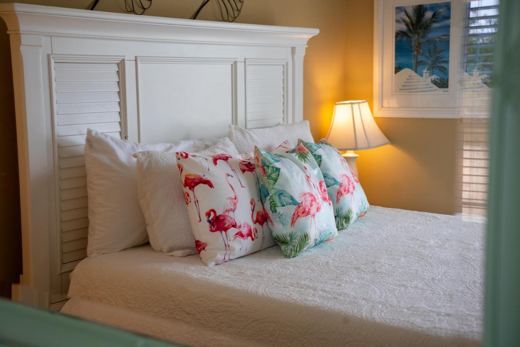 Summer Special, Lux 4BR House Sleeps 12, Pool, Elevator, King bed, photo 35