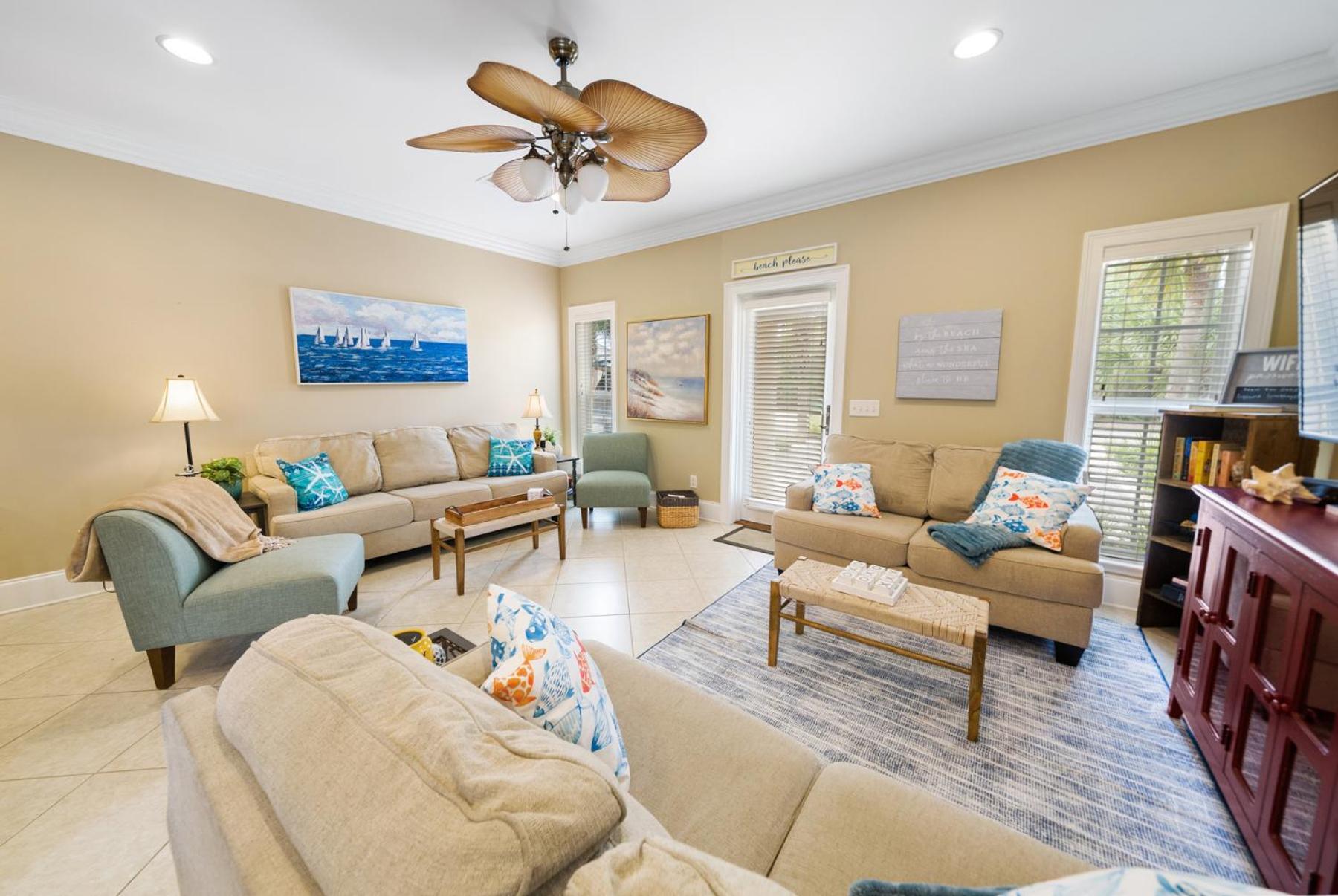 Summer Special, Lux 4BR House Sleeps 12, Pool, Elevator, King bed, photo 70