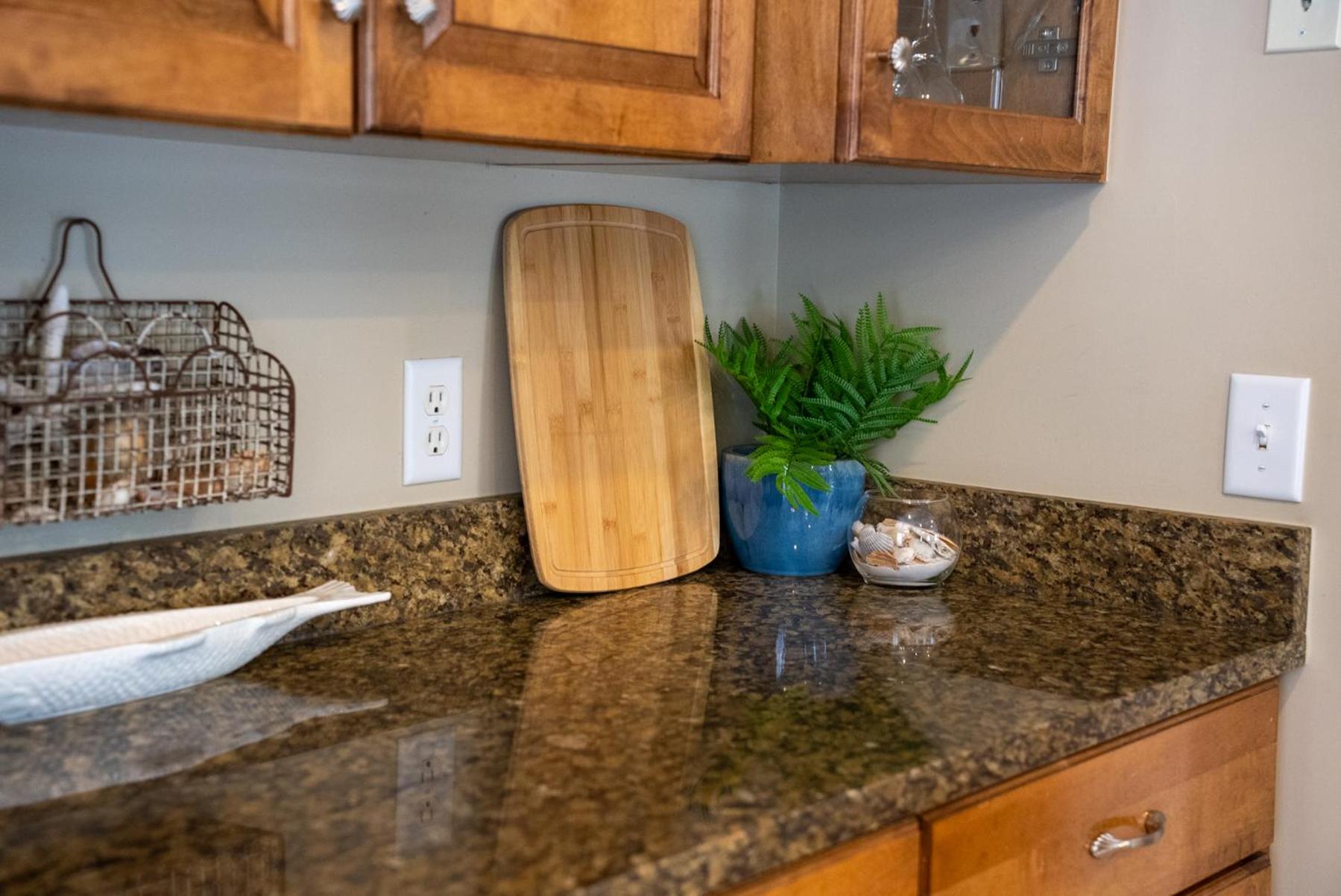 Summer Special, Lux 4BR House Sleeps 12, Pool, Elevator, King bed, photo 84