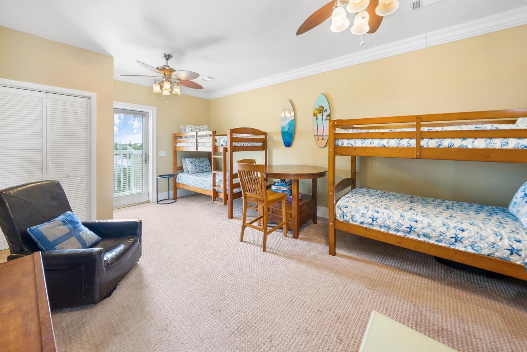 Summer Special, Lux 4BR House Sleeps 12, Pool, Elevator, King bed, photo 28