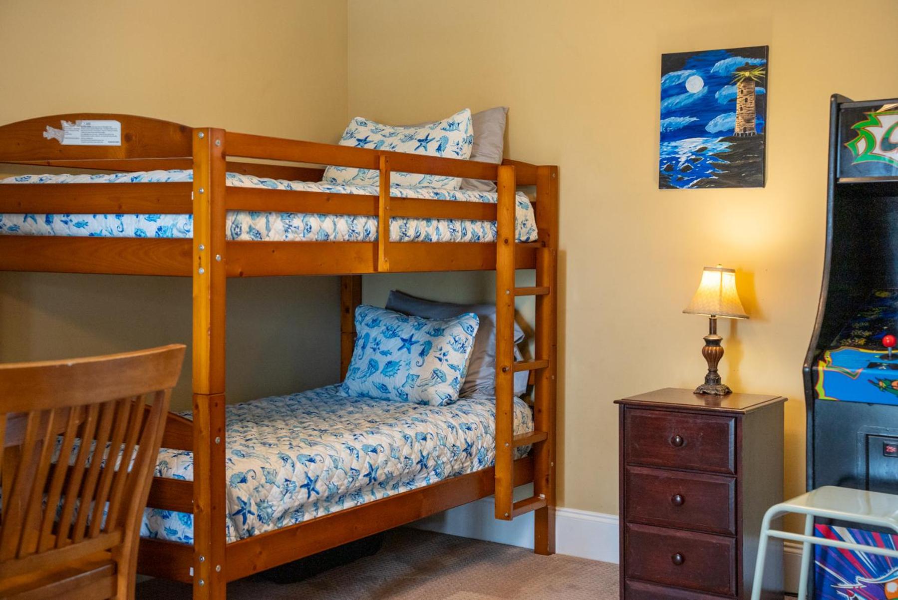 Summer Special, Lux 4BR House Sleeps 12, Pool, Elevator, King bed, photo 75