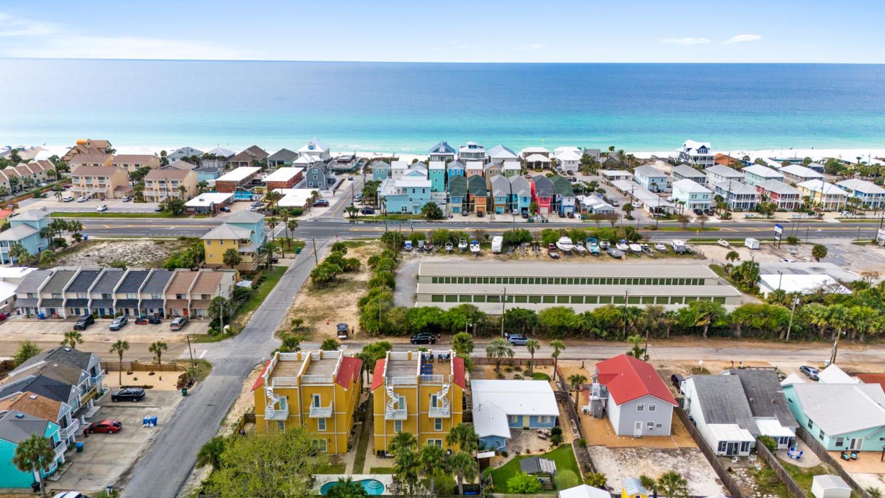 Summer Special, Lux 4BR House Sleeps 12, Pool, Elevator, King bed, photo 41