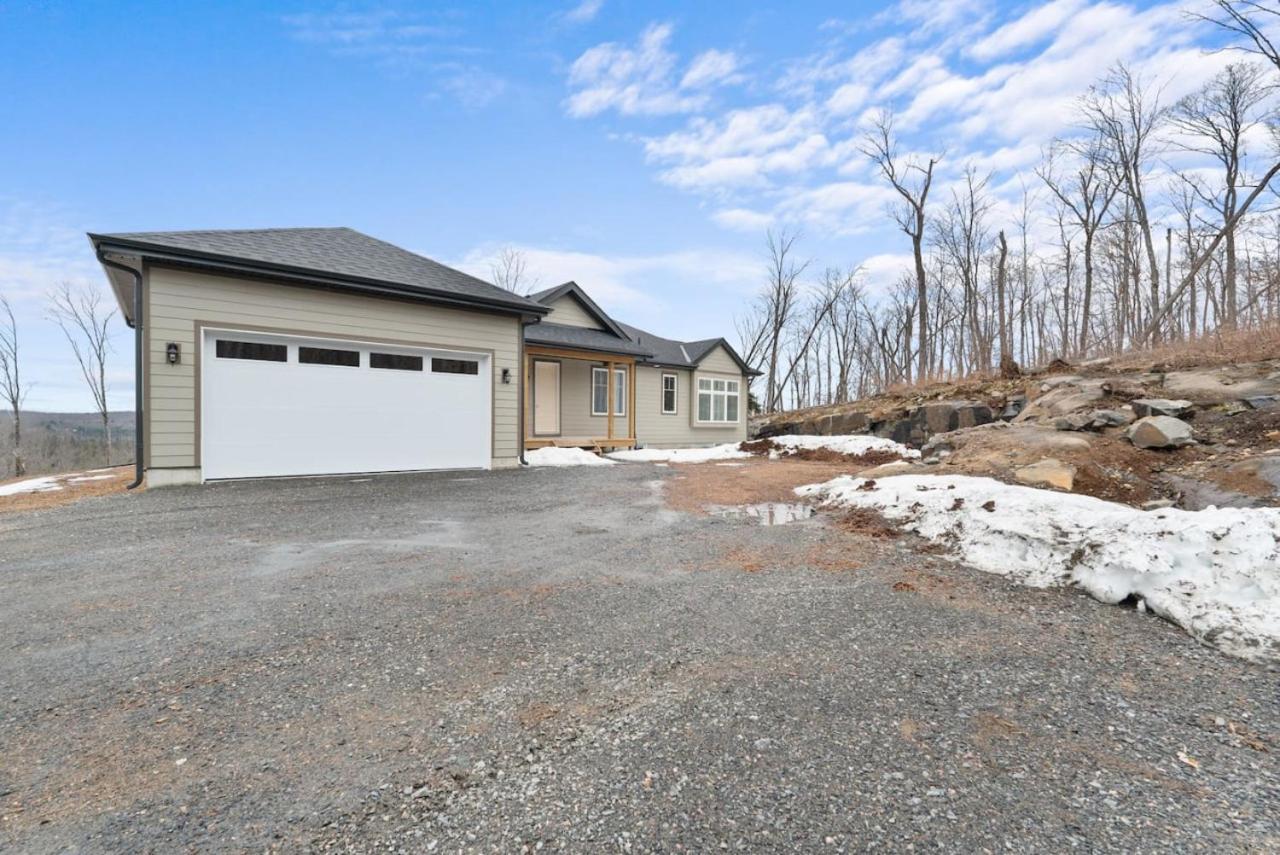 Muskoka Retreat Stunning Hilltop Views