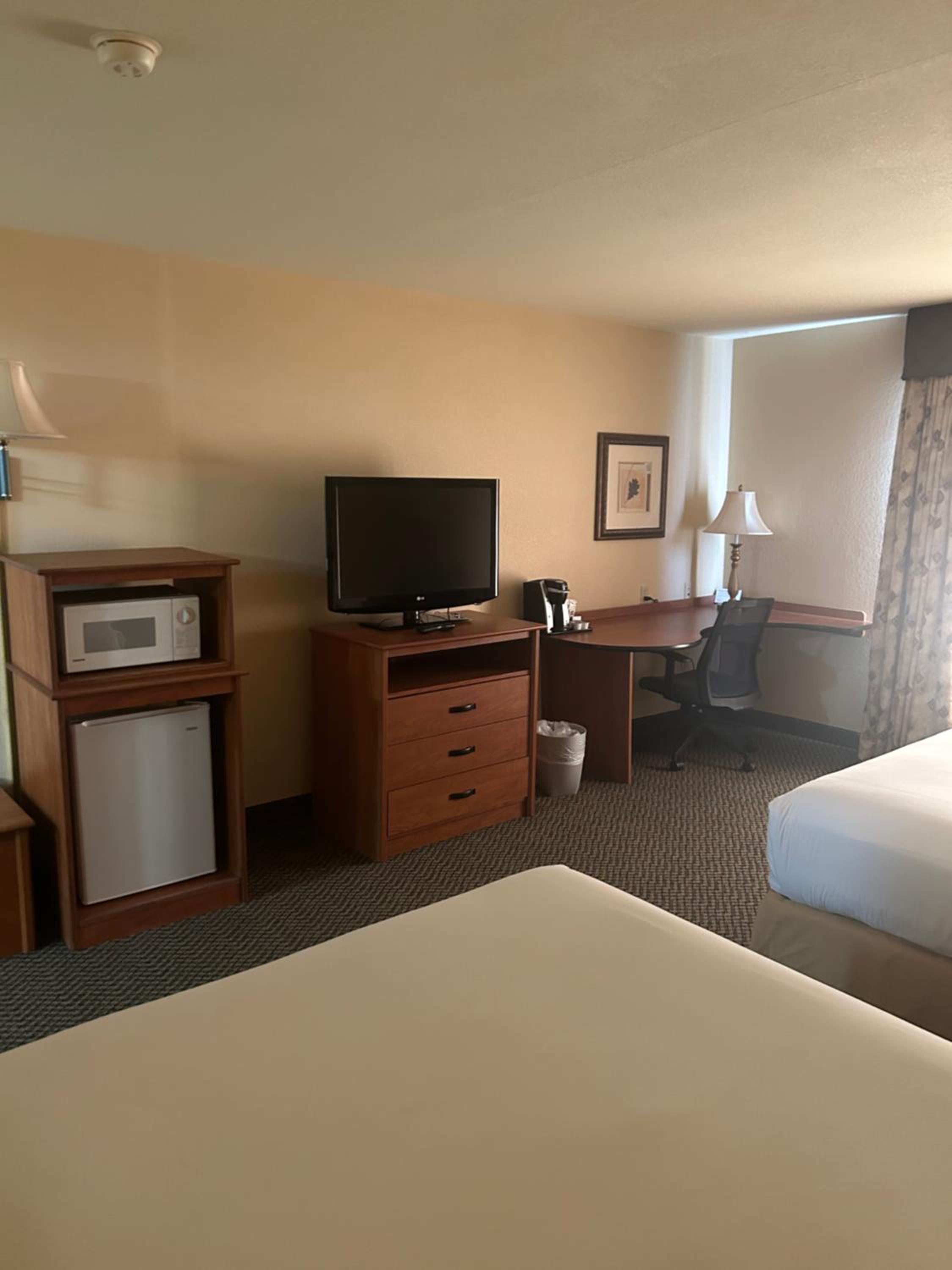Holiday Inn Express Las Vegas-Nellis by IHG 2