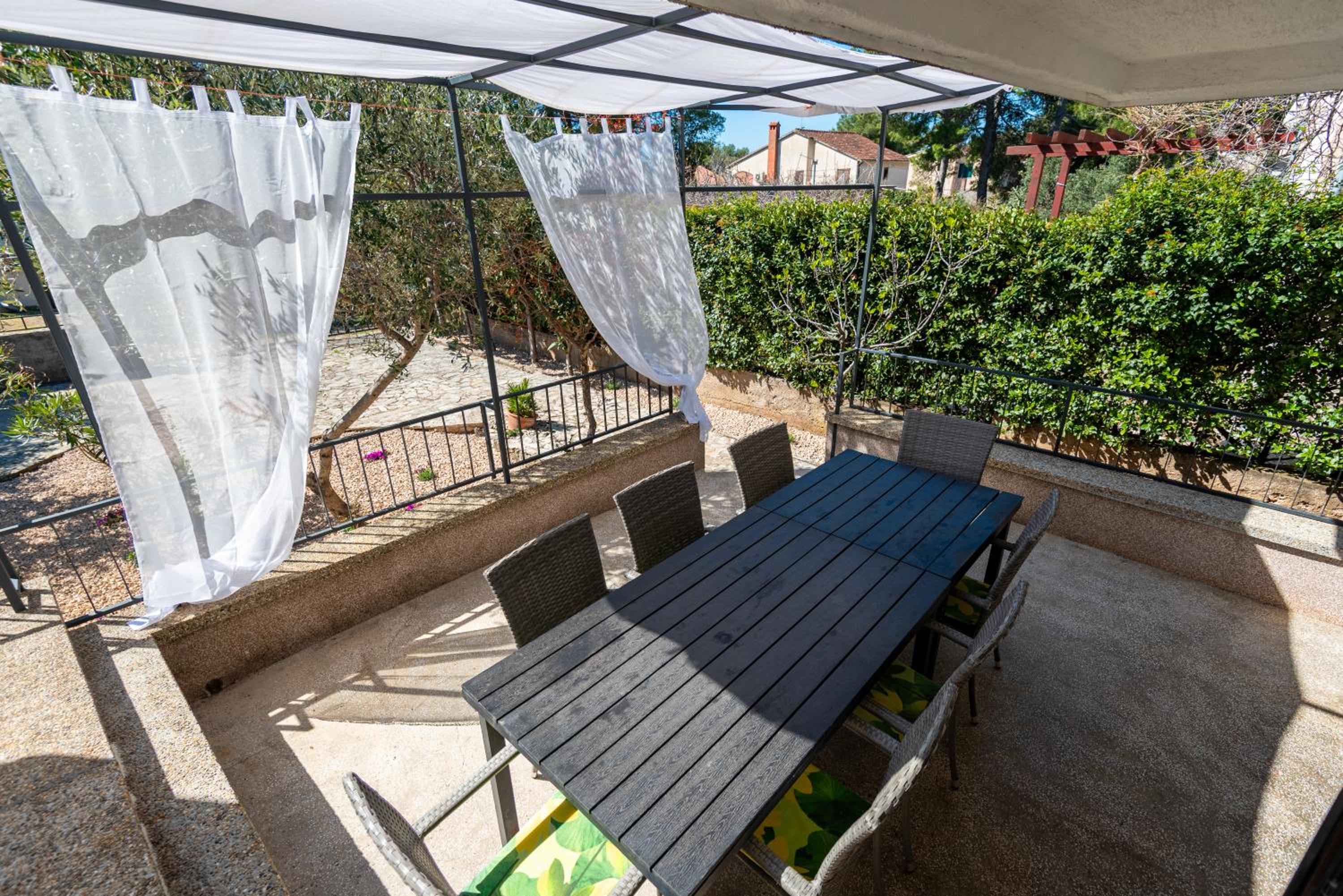 Holiday Home Dolphin view 4