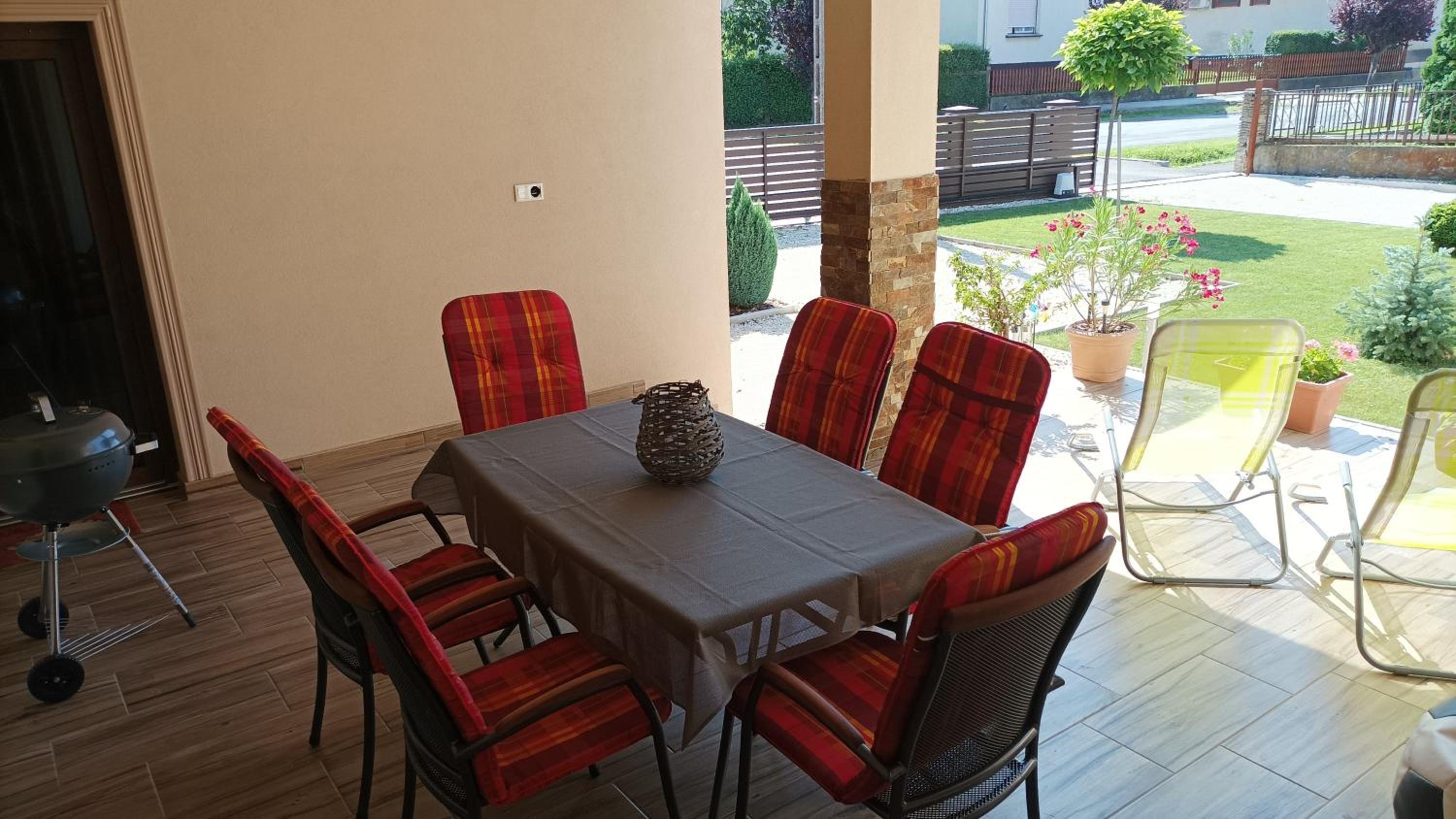 Elza Apartman