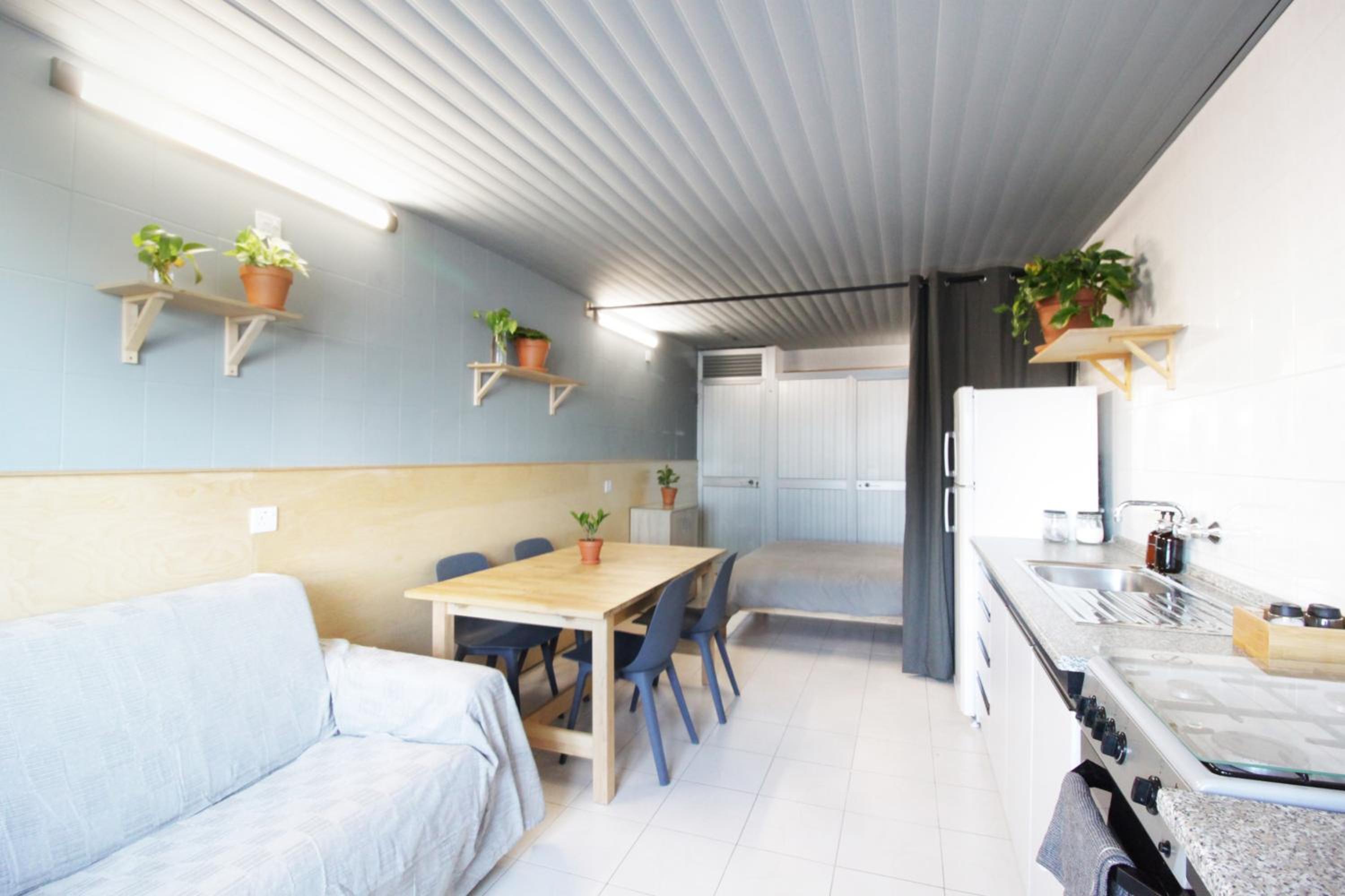 Seafront Beachroom photo 3