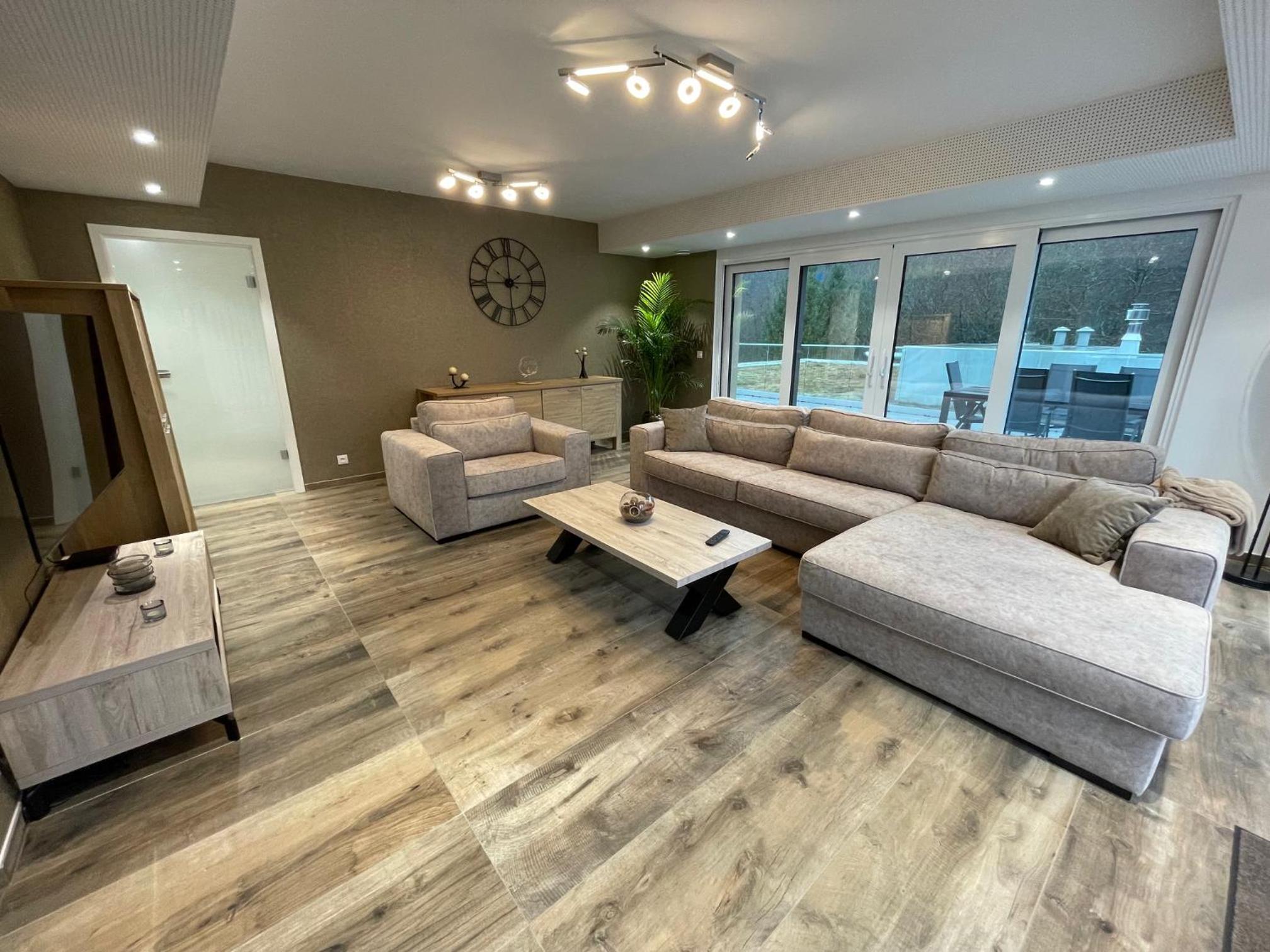 Penthouse au lac de Warfaaz