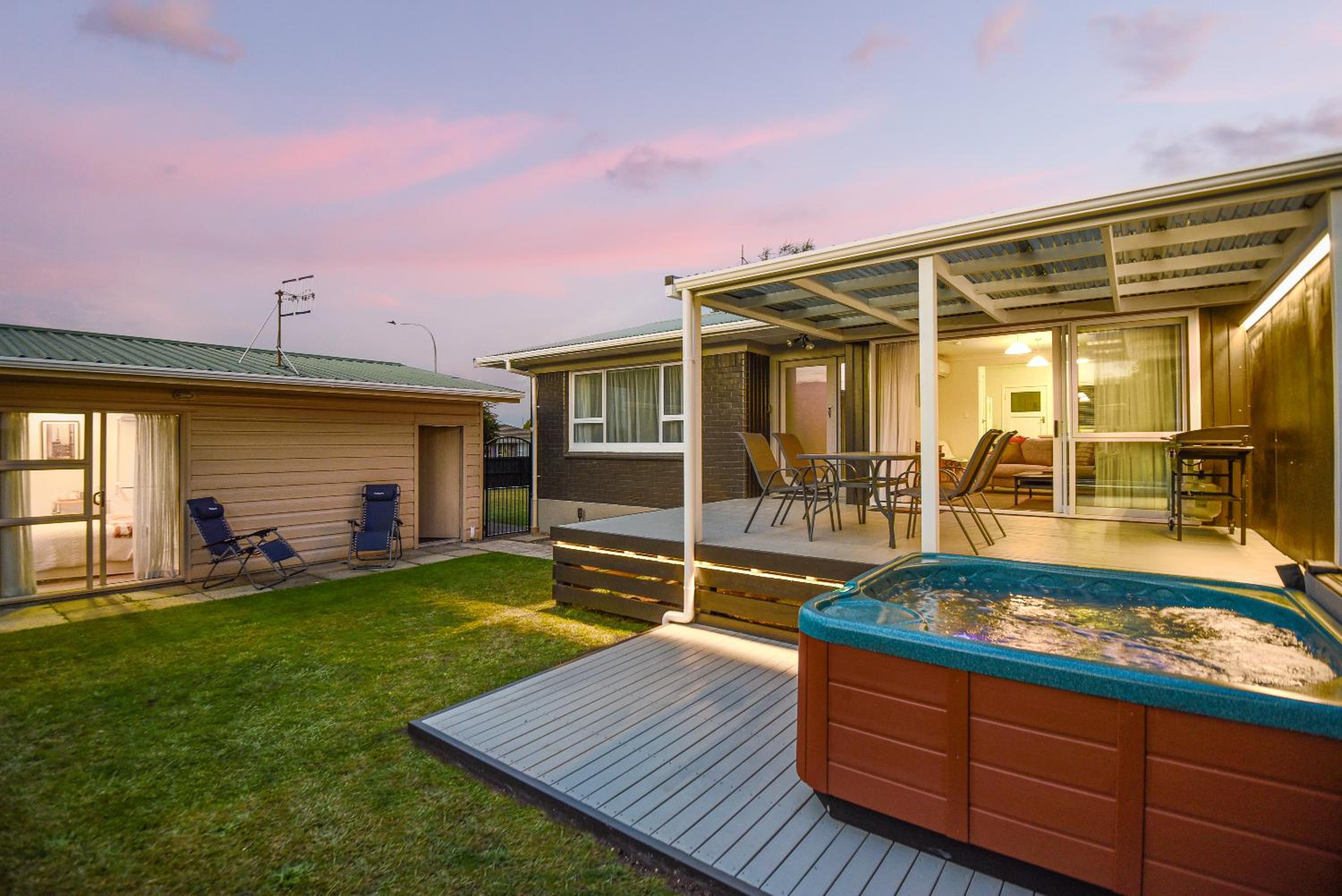 Hotel Home Base - Image 1