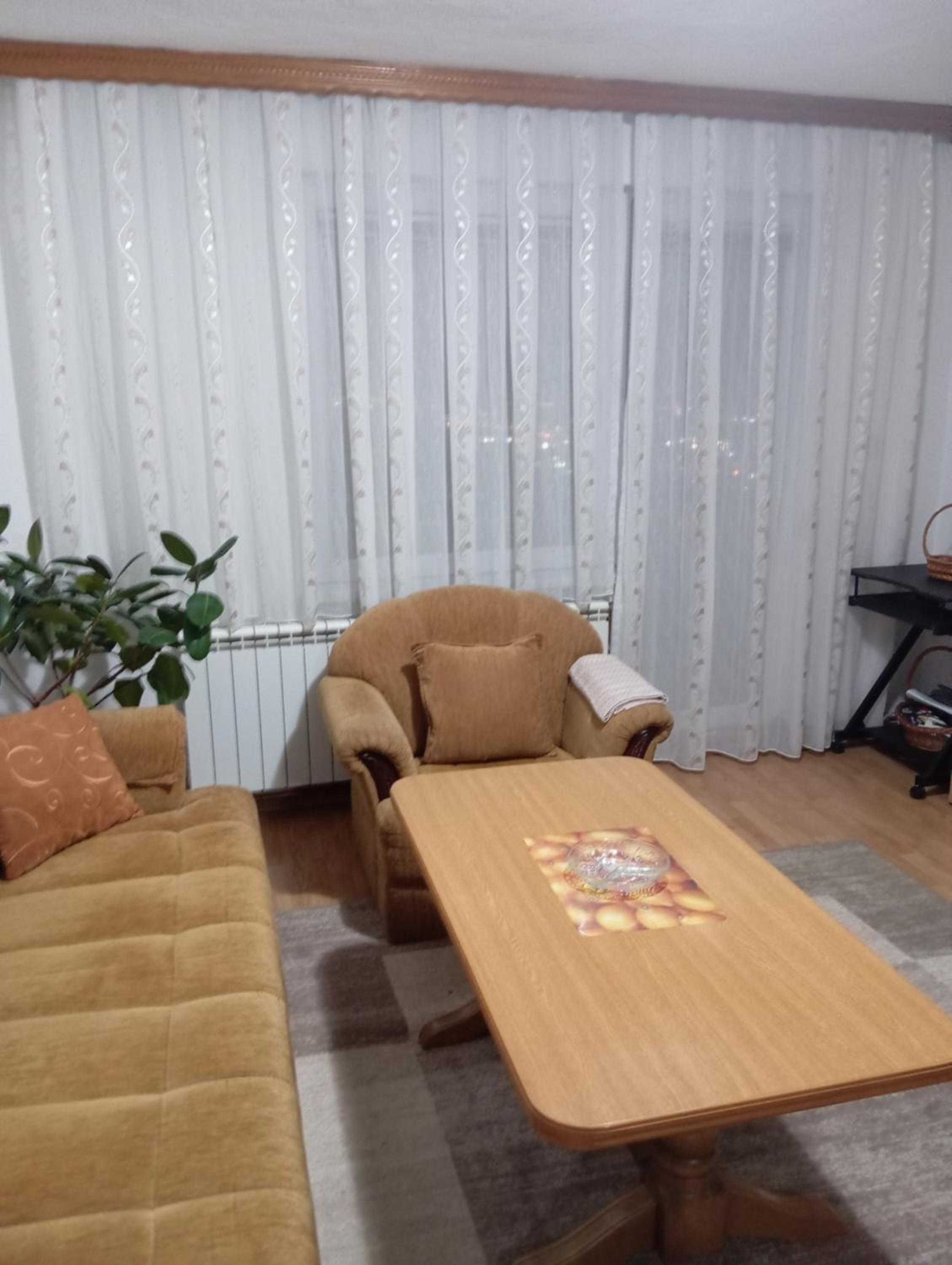Dženana apartman s 3 spavaće sobe