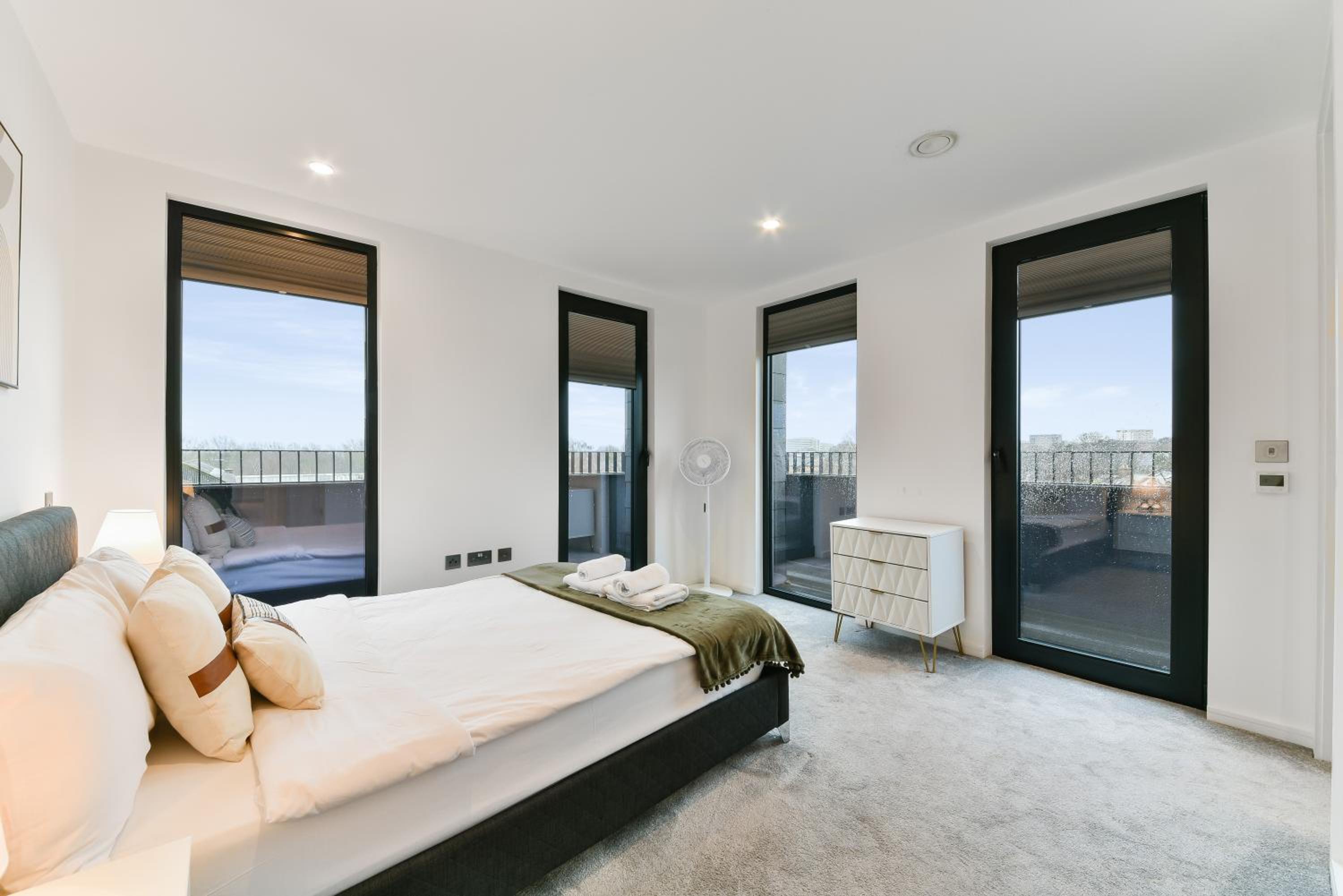 The Vale - Luxury Apartments