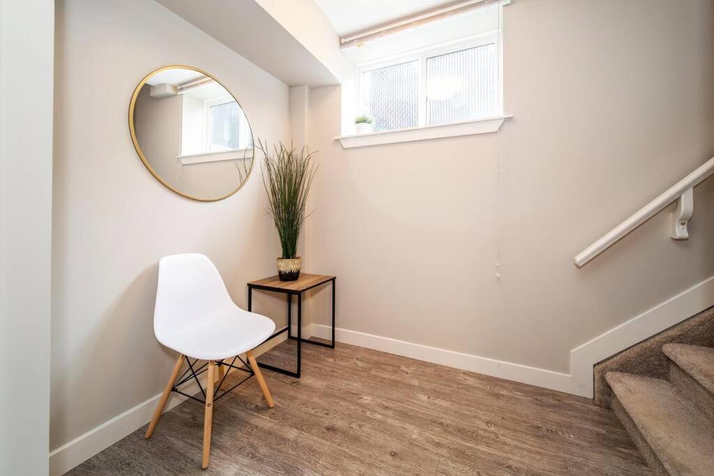 Bright Modern Suite - Netflix - WiFi - Long Stays
