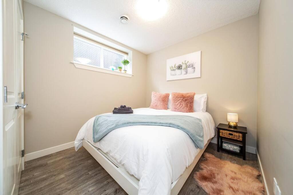 Bright Modern Suite - Netflix - WiFi - Long Stays